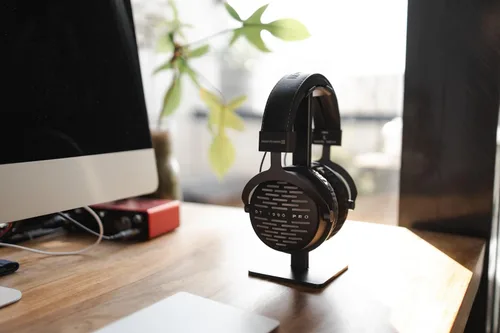 Vista 8 de beyerdynamic DT 1990 Pro, negro (Dt1990 (Renovado)