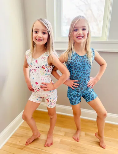 Vista 5 de UIDEAZONE - Leotardos de gimnasia para niña leotardo brillante para ballet unidad con pantalones cortos de secado rápido trajes de una sola pieza
