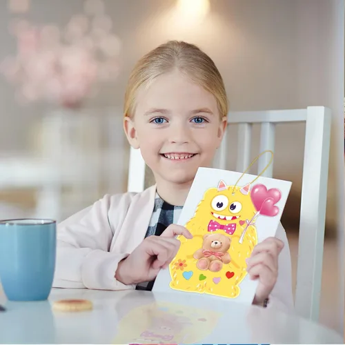 Vista 5 de Fancy Land Kit de manualidades para el día de San Valentín para niños, haz tu propio adorno de monstruo para el aula, actividades divertidas