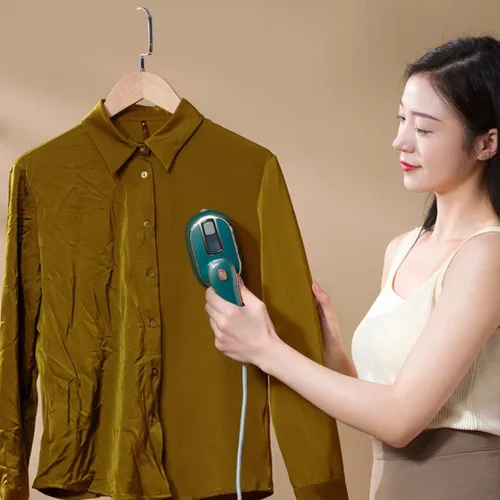 Vista 6 de Plancha de vapor portátil para colgar y planchar, plancha eléctrica de mano, mini vaporizador de ropa de vapor plegado para viajes en el hogar