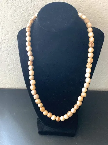 Vista 4 de Palo Santo - Collares de madera hecha a mano para meditación, relajación