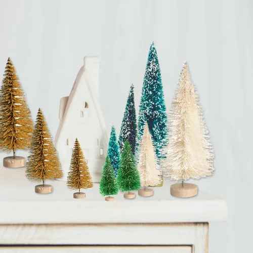 Vista 5 de 8 piezas de mini árbol de Navidad, árboles de Navidad en miniatura con base de madera, árboles de cepillo de botella dorados, árbol de Navidad