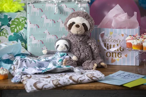 Vista 2 de Mary Meyer - Masilla de peluche gris suave, perezoso, 12 pulgadas