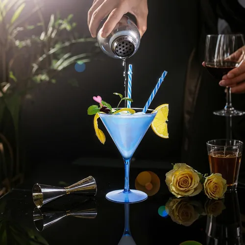 Vista 4 de Juego de 6 vasos de Martini Liacere, vasos de cóctel de Martini de plástico azul de 11oz con tallo, vasos de cóctel reutilizables para bar
