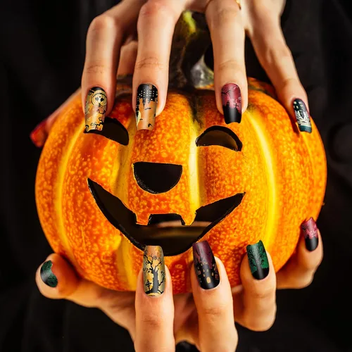 Vista 4 de TailaiMei 10 hojas de calcomanías de Halloween para uñas, tiras de esmalte de uñas, autoadhesivas, envolturas completas con 2 limas de uñas