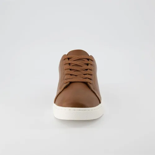 Vista 3 de CUSHIONAIRE Tenis Princeton con cordones y espuma cómoda para hombre