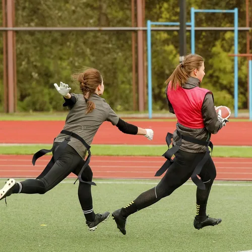 Vista 6 de Hungdao Cinturones y banderas de fútbol para 10/12 jugadores, cinturones de fútbol ajustables para niños, adolescentes, adultos, entrenamiento