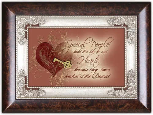 Vista 2 de Cottage Garden La gente especial sostiene la llave Burlwood Jewelry Music Box Plays Light Up My Life