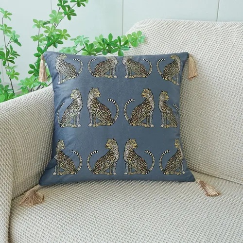 Vista 18 de vctops - Funda de cojín cuadrada con estampado de leopardo, super suave, de terciopelo, con diseño de animales, con borlas, funda decorativa