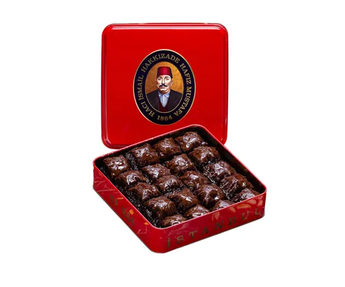 Vista 38 de Hafiz Mustafa 1864 Istanbul Baklava - Caja de pastelería - Bocadillos de postre de Baklava horneados hechos de hojas de masa filo fresca, pistacho