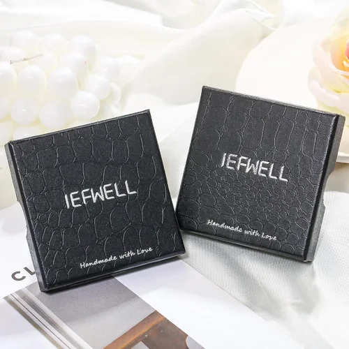 Vista 7 de IEFWELL Regalos de gatos para amantes de los gatos, collar de gato chapado en oro de 16 quilates con circonita cúbica colorida, collar con inicial
