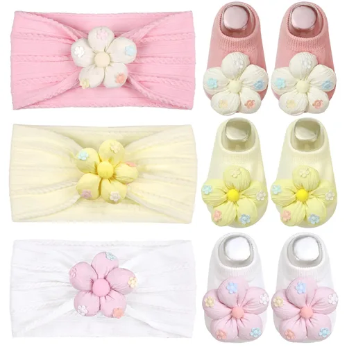 Vista 7 de MIUXUESO Diademas y calcetines para bebés y niñas recién nacidas, bandas para el pelo de flores para recién nacidas, calcetines antideslizantes