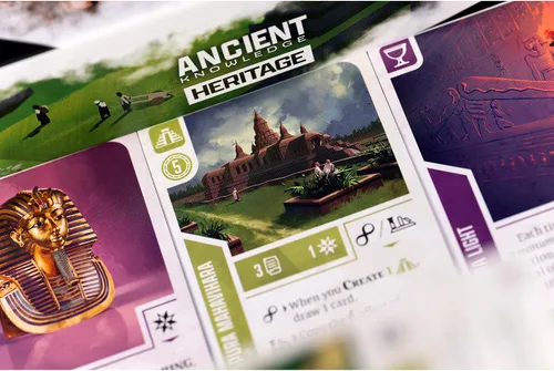 Vista 6 de IELLO: Ancient Knowledge Heritage - Expansión del juego de cartas de estrategia, juego de mesa de construcción de Tableau, nuevas cartas y efectos
