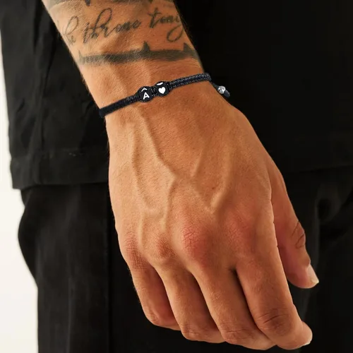 Vista 5 de Pulsera inicial para hombres y mujeres con letra, pulseras de dijes a juego para parejas, pulseras hechas a mano, regalo para novio y novia, regalo
