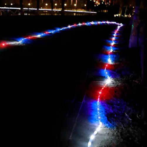 Vista 2 de DINGFU Cuerda de luces LED impermeables de 50 pies, 360 luces LED de 110 V conectables para interiores y exteriores, para terraza, patio, piscina