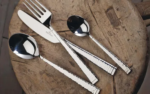 Vista 2 de Villeroy & Boch Blacksmith - Juego de cubiertos de 60 piezas, acero inoxidable 18/10, servicio para 12, caja de regalo