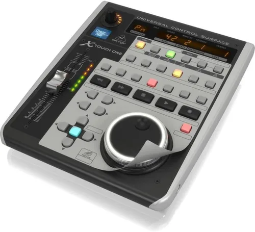 Vista 8 de Behringer X-TOUCH ONE Superficie de control universal con atenuador de motor sensible al tacto y tira LCD