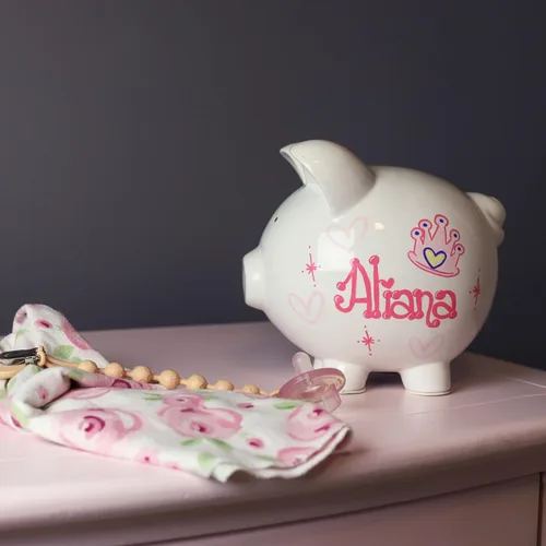 Vista 2 de My Bambino Alcancía de princesa personalizada para niñas, pintada a mano, gran alcancía blanca, corona de princesa rosa y morada, bautizo