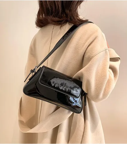 Vista 4 de Bolso de noche para mujer, bolso de mano Y2k, plateado brillante, bolso de mano, bolso de fiesta, lindo bolso metálico