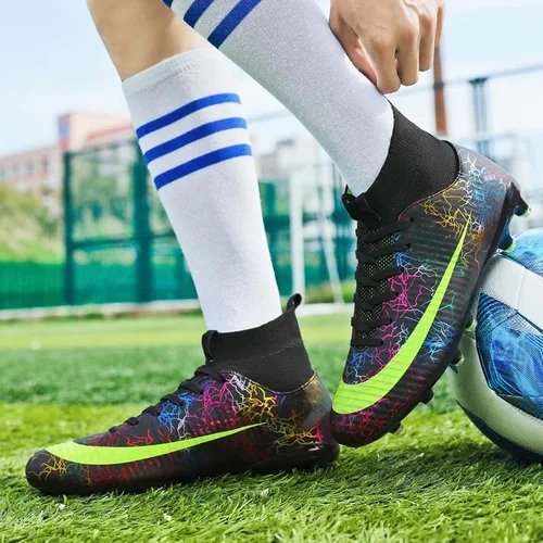Vista 2 de HESBITEUL Zapatos de fútbol cómodos para hombre, para exteriores, interiores, para niños, para estudiantes de fútbol, zapatos deportivos de alta