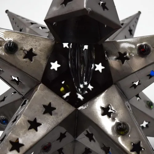 Vista 3 de Estrella de latón colgante de 12 pulgadas con diseño de estrella de Moravia - Estrella cortada con cuentas de mármol