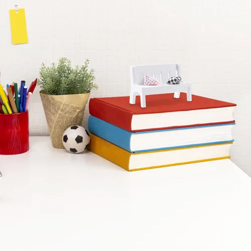 Vista 3 de SEWACC Figura de silla de porche en miniatura, banco de jardín doble de madera blanca, muebles para casa de muñecas para jardín de hadas, accesorios
