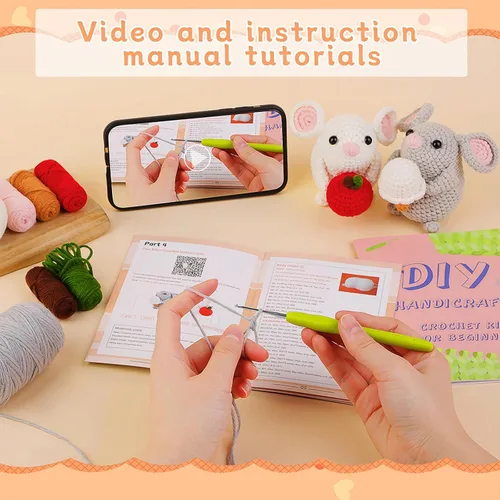 Vista 2 de RUQKNO Kit de ganchillo para principiantes, kit de 2 piezas de animales de ganchillo de hámster amigurumi con tutoriales en video paso a paso, kit