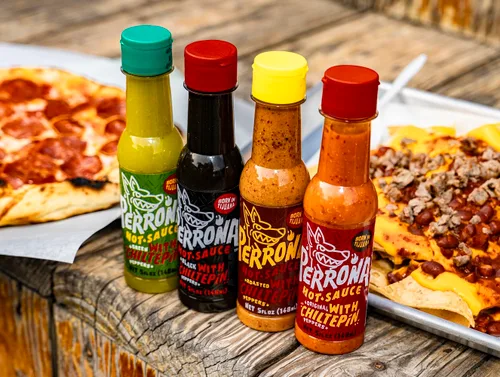 Vista 8 de La Perrona Botella de salsa picante chiltepin asada de 5 onzas Tatemada Chiltepin Pepper Salsa Picante Extra picante Hecho a mano