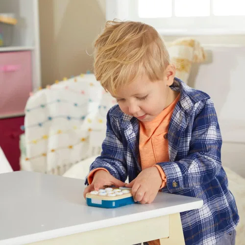 Vista 5 de Playskool Little Wonders Gimme-A-Ring - Teléfono de juguete - Deja mensajes telefónicos para bebé - A partir de 6 meses