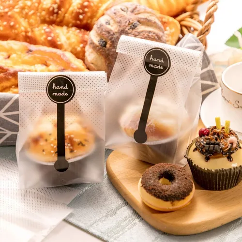 Vista 3 de (200 unidades) 100 bolsas de plástico translúcidas/bolsas de panadería con 100 calcomanías hechas a mano para galletas, pasteles, chocolate, dulces