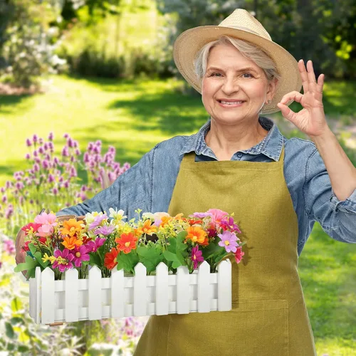 Vista 4 de Pinkunn 4 juegos de plantas artificiales en macetas, margaritas falsas en valla de piquete para exteriores, interiores, primavera, verano