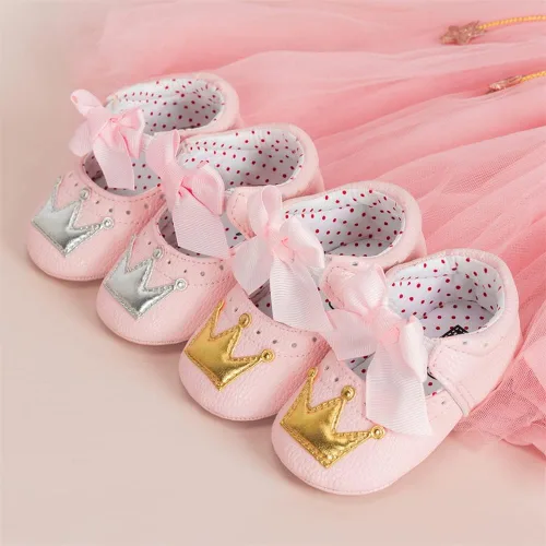 Vista 2 de Meckior - Zapatos para bebé con suela suave, diseño floral brillante de princesa estilo Mary Jane para bebé recién nacida, zapatos para vestido