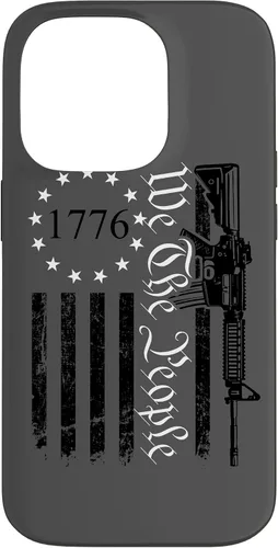 Vista 17 de iPhone 16 We The People - Funda patriótica con la bandera de Estados Unidos AR15 Pro Guns