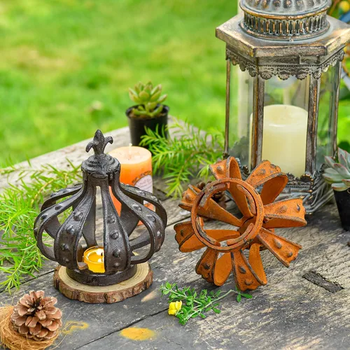 Vista 4 de Sungmor Escultura de corona de hierro fundido, marrón antiguo con acento rústico, cubierta de vela creativa, centro de mesa, estatua de corona