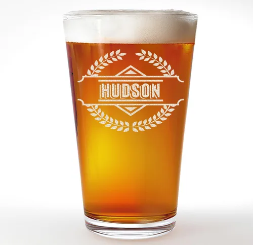 Vista 18 de Vaso de cerveza grabado personalizado de 16 onzas, regalos de Navidad grabados personalizados para hombres, regalos de cumpleaños para papá, regalos