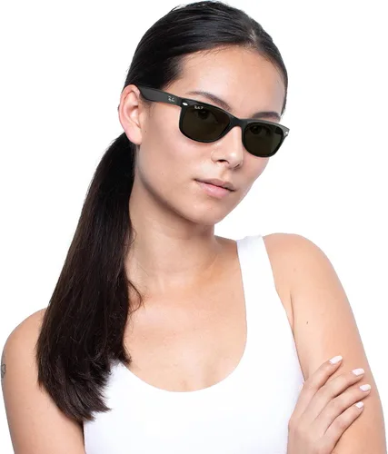 Vista 46 de Ray-Ban RB2132 New Wayfarer Gafas de sol cuadradas