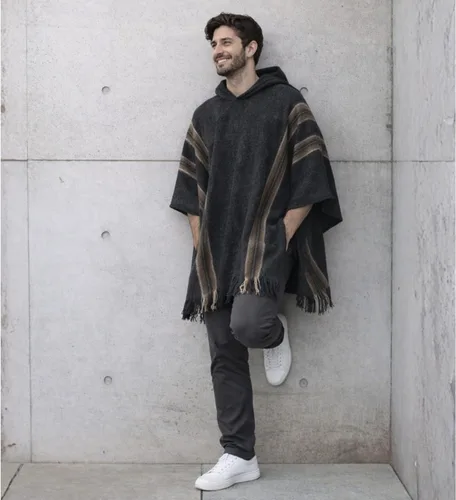 Vista 4 de Gamboa Alpaca Poncho for Men with Hood Negro
