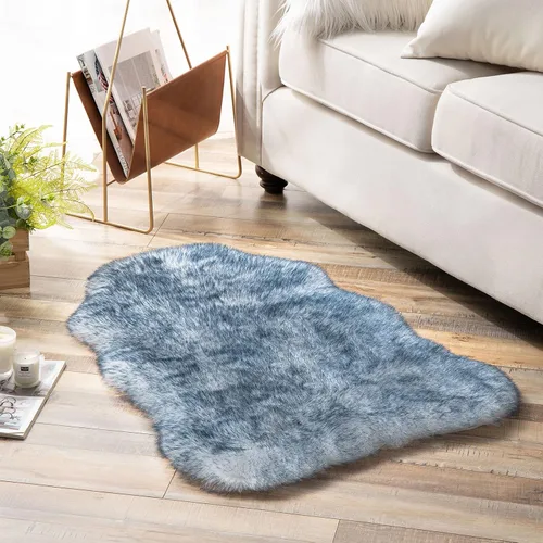 Vista 9 de Ashler HOME DECO Funda de piel sintética de zorro suave para silla, alfombra para dormitorio, suelo, sofá, sala de estar, color negro y blanco, 2 x