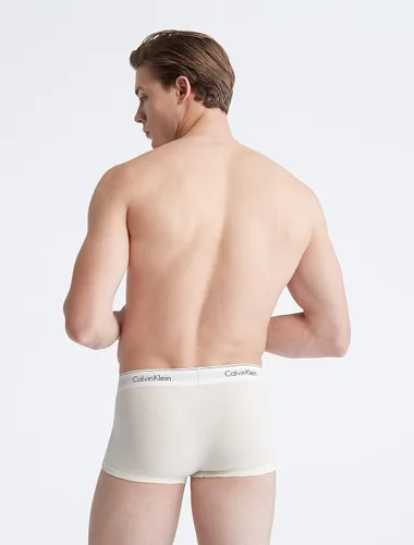Vista 3 de Calvin Klein Modernos calzoncillos elásticos de algodón de tiro bajo, paquete de 3