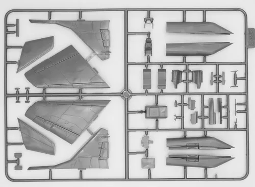 Vista 2 de ICM Modelos MiG-29 9-13 Kit de construcción de combate de primera línea soviética