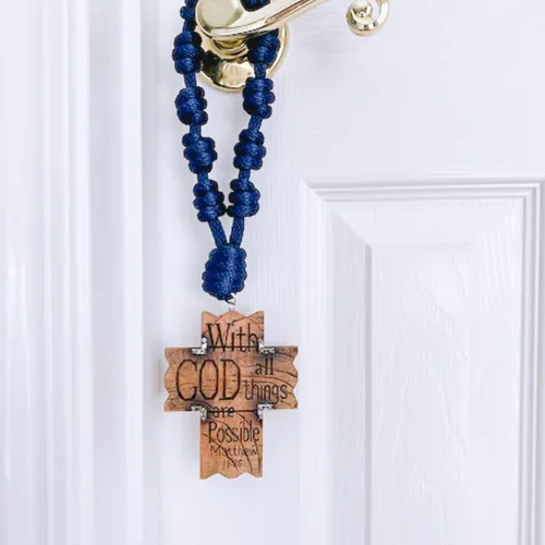 Vista 6 de Knots of Grace Pomo de la puerta, rosario, azul marino Decoración colgante católica, bendición para una nueva casa, regalo religioso