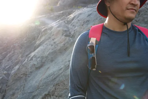Vista 8 de Soporte magnético para gafas de sol, gafas/uso en el cuello de la camisa, mochila, bolso, bolsa
