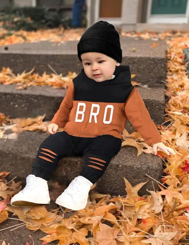 Vista 2 de Conjunto de ropa para bebé niño pequeño, sudadera con capucha de manga larga con estampado de letras, pantalones rasgados, conjunto de trajes