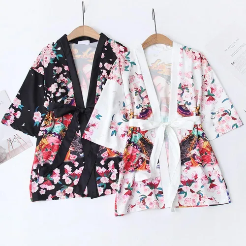 Vista 4 de SINROYEE Kimono japonés con estampado de chal para mujer, blusa de playa suelta de anime de manga 34