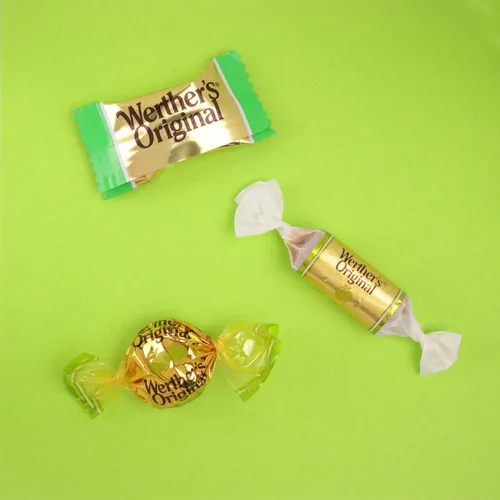 Vista 2 de Caramelos surtidos de caramelo Werther's de manzana, caramelos envueltos individualmente, golosinas temáticas de otoño (3, 3, unidades)