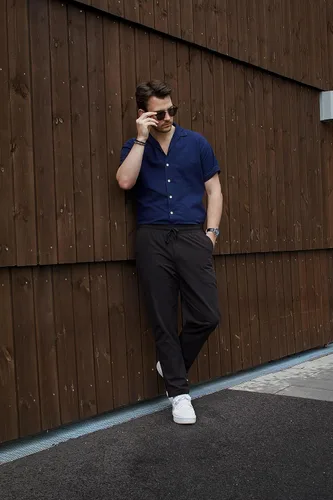 Vista 3 de COOFANDY Pantalones casuales de algodón para hombre, ajuste regular, cintura elástica, con cordón, pantalones de sarga de pierna recta, pantalones