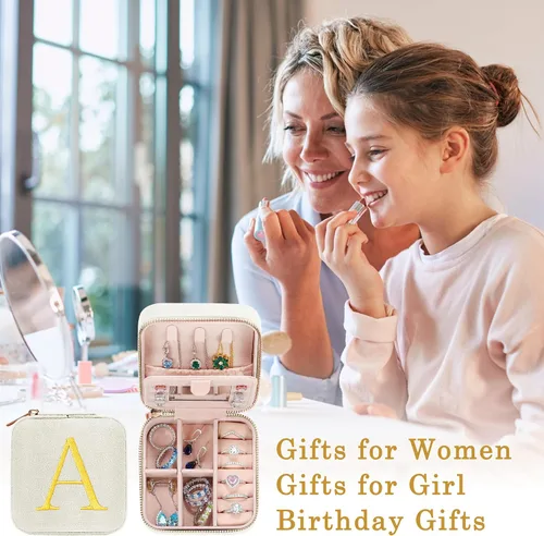 Vista 7 de Parima Joyero de viaje personalizado de terciopelo de felpa para mujeres, pequeños joyeros, organizador de joyas, esencial de viaje blanco