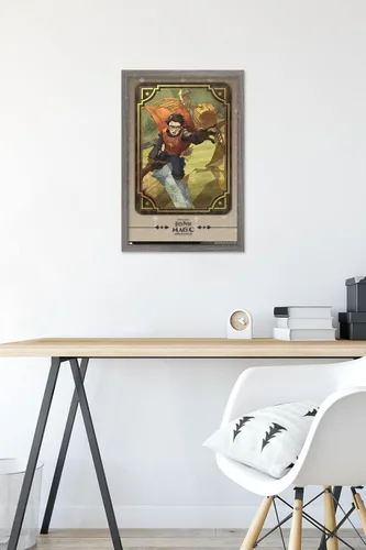 Vista 6 de Trends International Harry Potter: Magic Awakened - Póster de pared de Harry Quidditch, 22.4 pulgadas de largo x 14.7 pulgadas, versión enmarcada