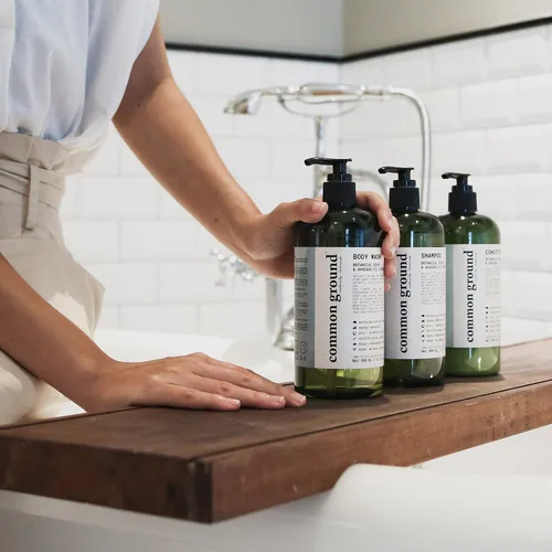 Vista 3 de Paquete de gel de baño, champú y acondicionador (3 artículos), sin parabenos ni crueldad, orgánico, vegano, a base de plantas, aroma botánico