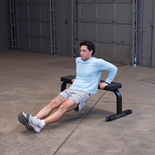 Vista 8 de Body-Solid (GFB350B) Banco de pesas plano de 600 libras de capacidad ajustable para entrenamiento de fuerza, estiramiento, ejercicios abdominales